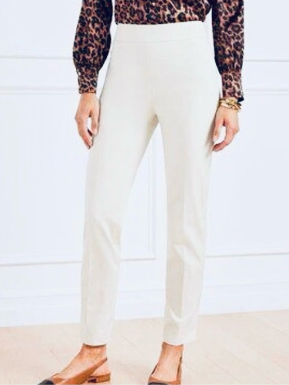 Like New Talbots Chatham White Ankle Pants Side Zip Awesome Fabric Size 8